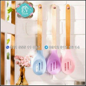 کفگیر سیلیکونی شیاردار