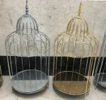 استند قفس گنبدی کنار سالنی کف آینه