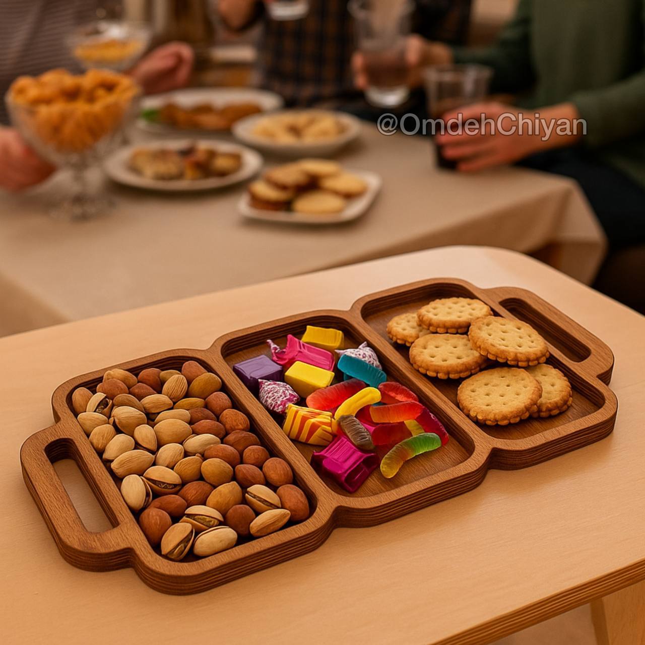 photo_2025-07-07_14-10-17 سینی سرو و اردوخوری چوبی دسته دار 3 خانه مستطیل - Image 1