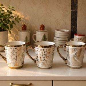 ماگ استوانه طلایی با طراحی مدرن و لوکس برای پذیرایی