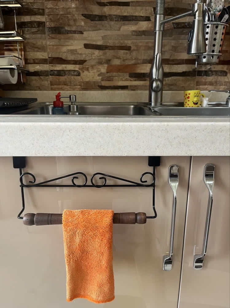 آویز حوله کابینتی چوب و فلز عمده آویز حوله کابینتی چوب و فلز درجه یک مناسب خرید عمده لوازم آشپزخانه